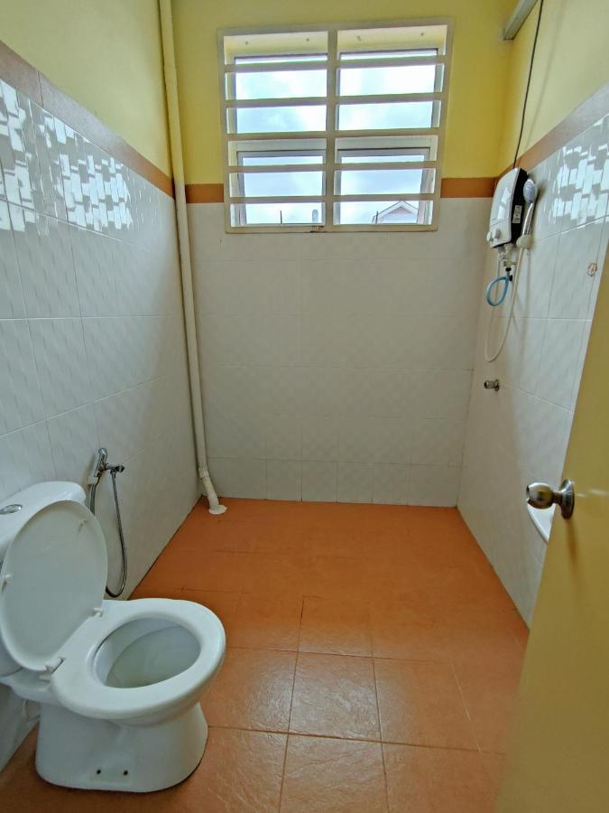 Homestay Roma Suite Kuala Terengganu Exterior photo