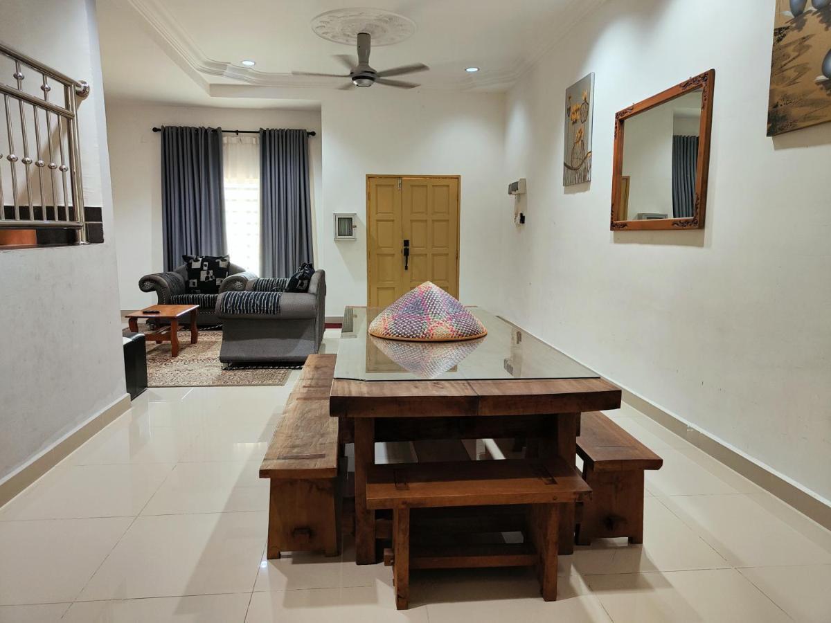 Homestay Roma Suite Kuala Terengganu Exterior photo