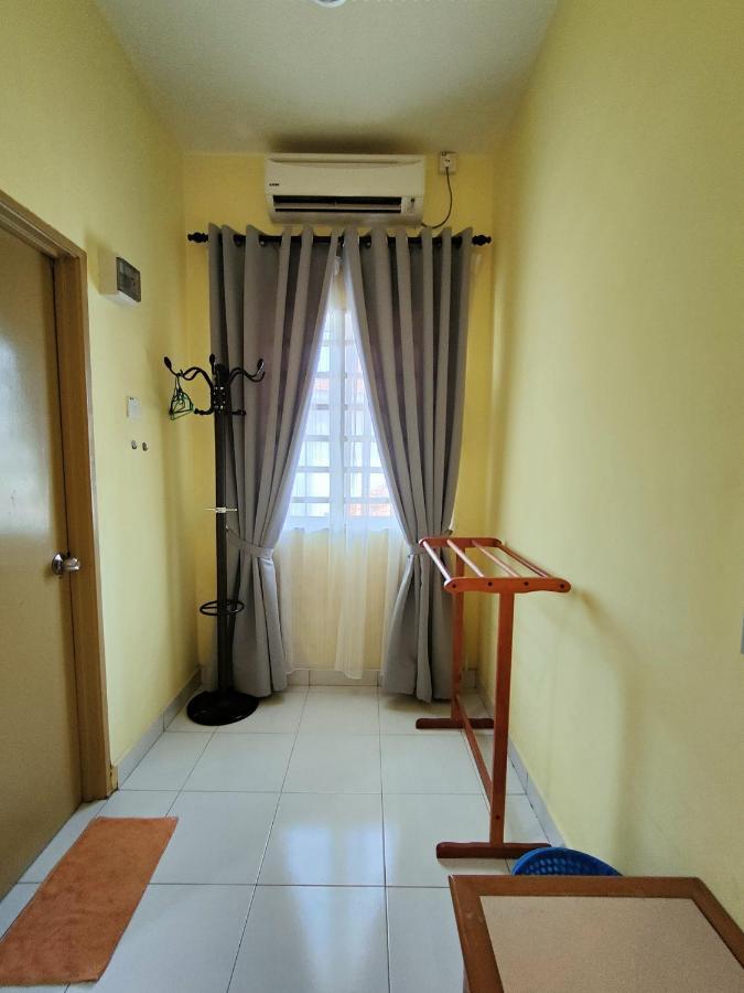 Homestay Roma Suite Kuala Terengganu Exterior photo